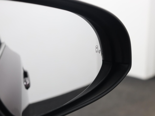 Toyota C-HR - 1.8 Hybrid Dynamic