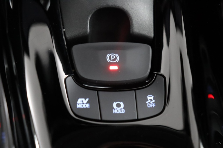 Toyota C-HR - 1.8 Hybrid Dynamic 56