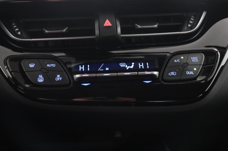 Toyota C-HR - 1.8 Hybrid Dynamic 7