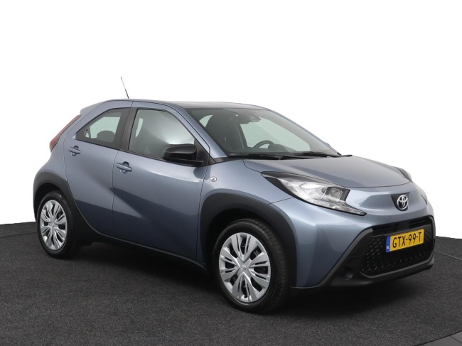 Toyota Aygo X - 1.0 VVT-i S-CVT Play