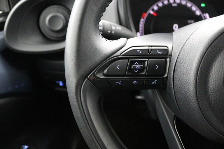 Toyota Aygo X - 1.0 VVT-i S-CVT Play 19