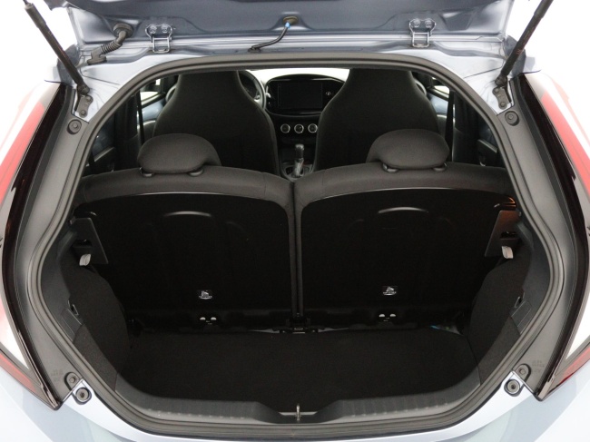 Toyota Aygo X - 1.0 VVT-i S-CVT Play