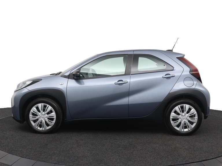 Toyota Aygo X - 1.0 VVT-i S-CVT Play 3