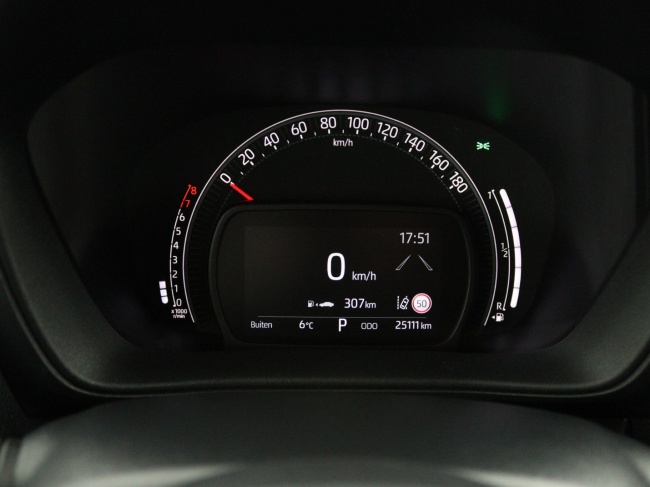 Toyota Aygo X - 1.0 VVT-i S-CVT Play