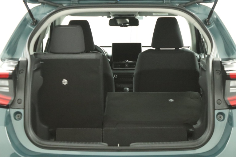 Toyota Yaris - 1.5 Hybrid 115 Dynamic 21