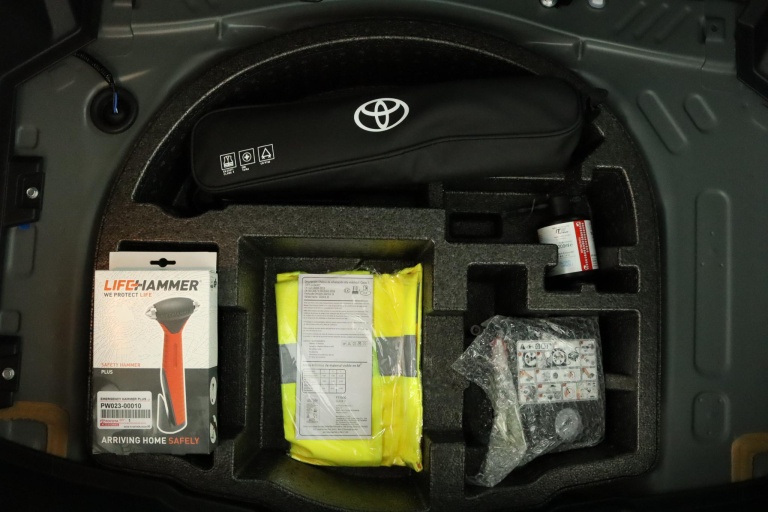 Toyota Yaris - 1.5 Hybrid 115 Dynamic 29