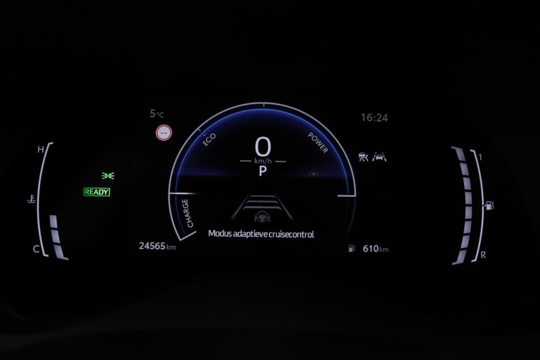 Toyota Yaris - 1.5 Hybrid 115 Dynamic 41