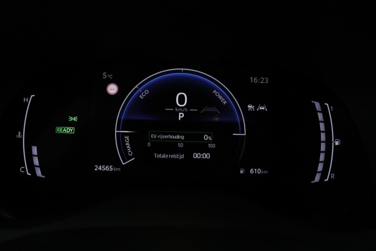 Toyota Yaris - 1.5 Hybrid 115 Dynamic 5