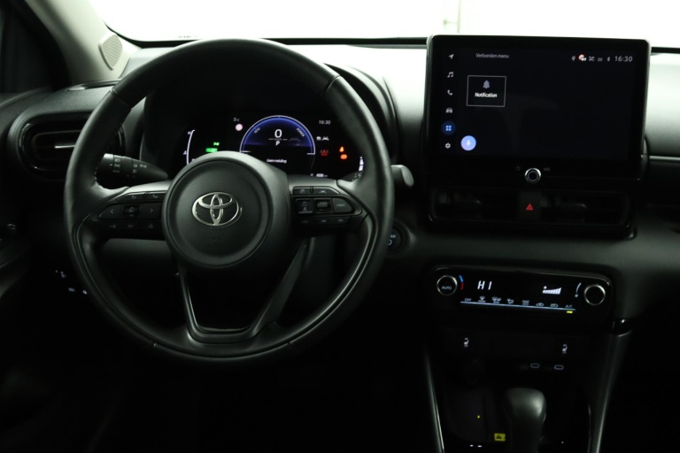 Toyota Yaris - 1.5 Hybrid 115 Dynamic 63