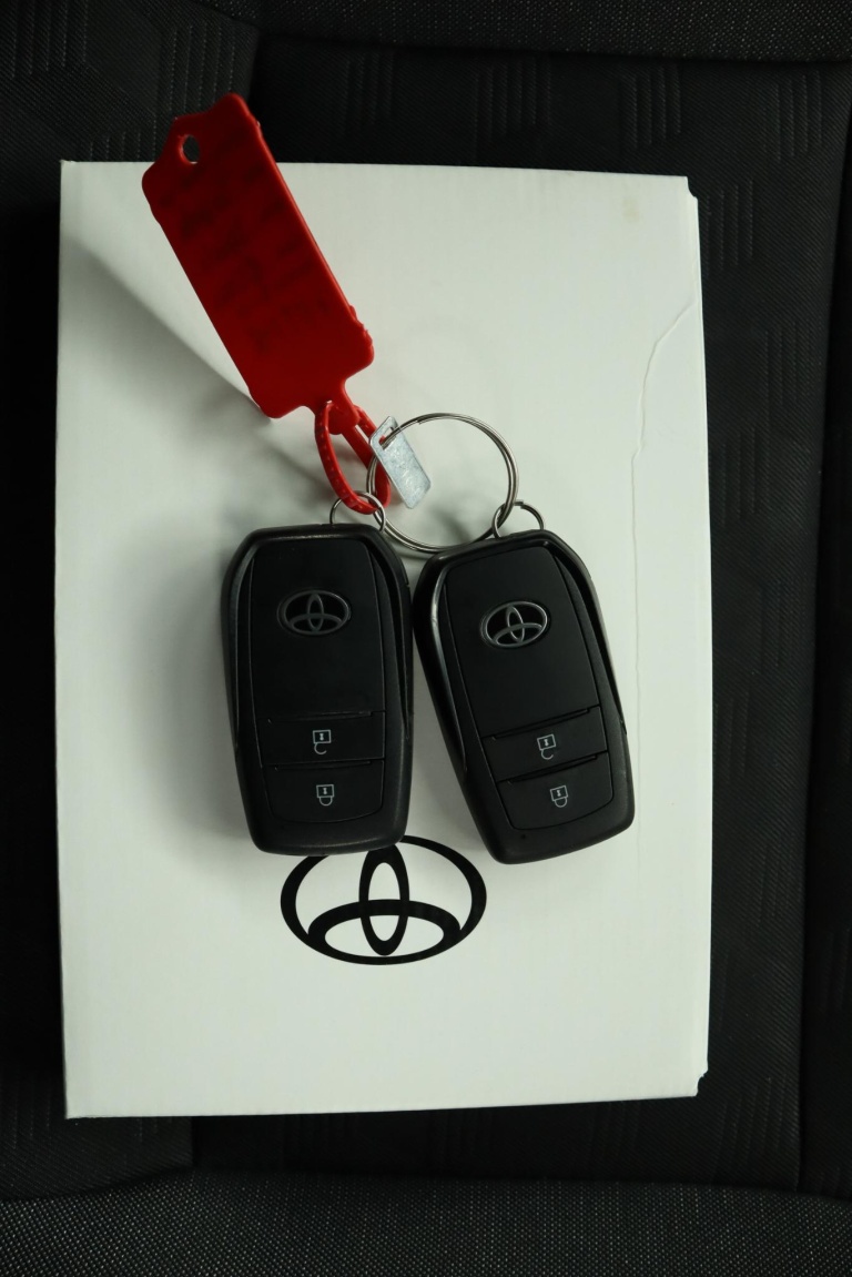 Toyota Yaris - 1.5 Hybrid 115 Dynamic 9