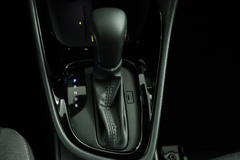 Toyota Yaris - 1.5 Hybrid 115 Dynamic 27