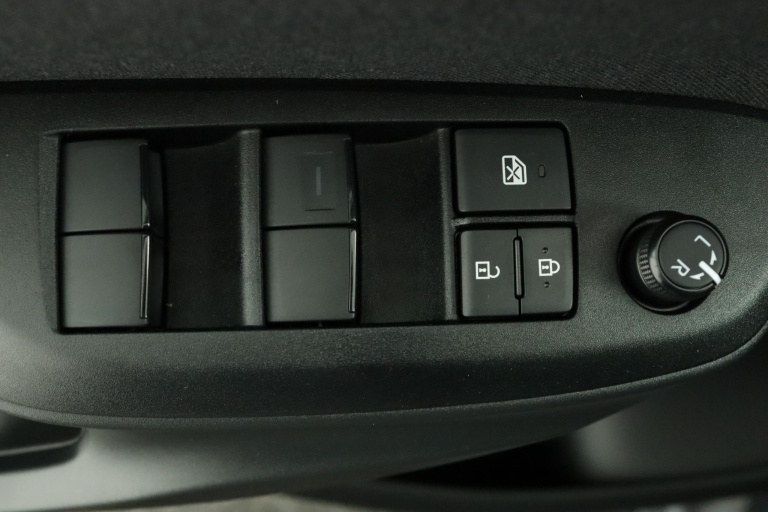 Toyota Yaris - 1.5 Hybrid 115 Dynamic 29