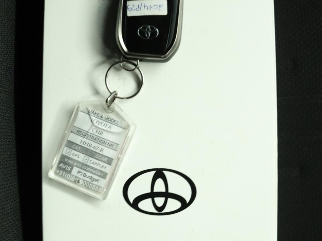 Toyota C-HR - 2.0 Plug-in Hybrid 220 Dynamic