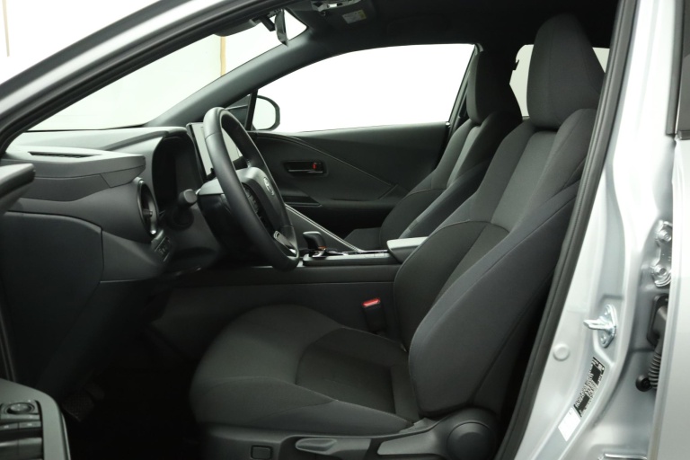 Toyota C-HR - 2.0 Plug-in Hybrid 220 Dynamic 17