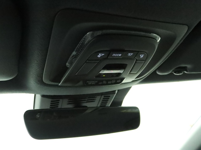 Toyota C-HR - 2.0 Plug-in Hybrid 220 Dynamic