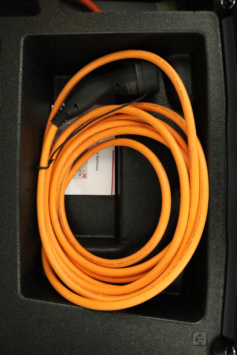 Toyota C-HR - 2.0 Plug-in Hybrid 220 Dynamic 34