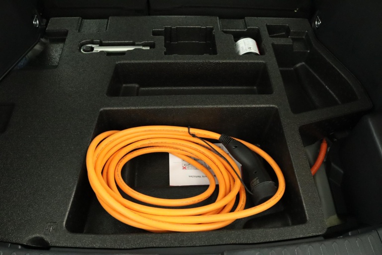 Toyota C-HR - 2.0 Plug-in Hybrid 220 Dynamic 35