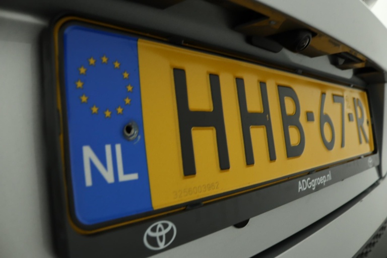 Toyota C-HR - 2.0 Plug-in Hybrid 220 Dynamic 42