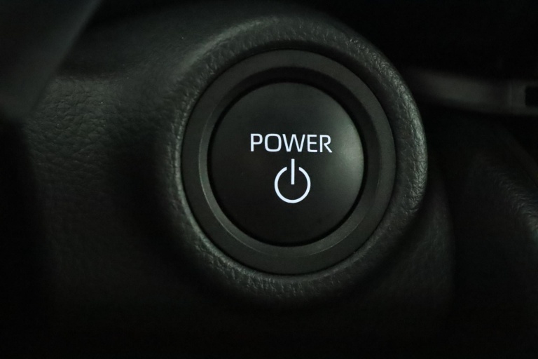 Toyota C-HR - 2.0 Plug-in Hybrid 220 Dynamic 45