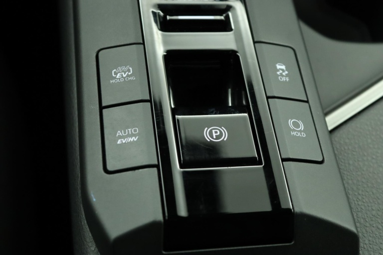 Toyota C-HR - 2.0 Plug-in Hybrid 220 Dynamic 56