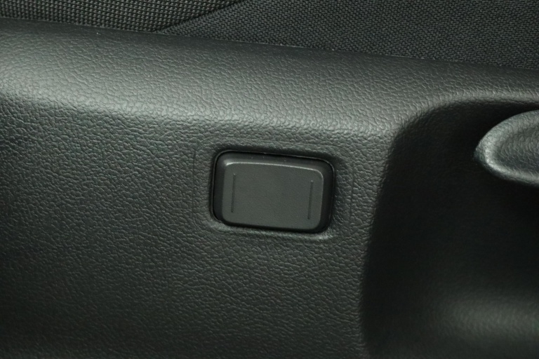 Toyota C-HR - 2.0 Plug-in Hybrid 220 Dynamic 59