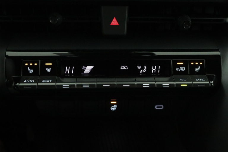 Toyota C-HR - 2.0 Plug-in Hybrid 220 Dynamic 7