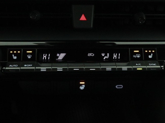 Toyota C-HR - 2.0 Plug-in Hybrid 220 Dynamic