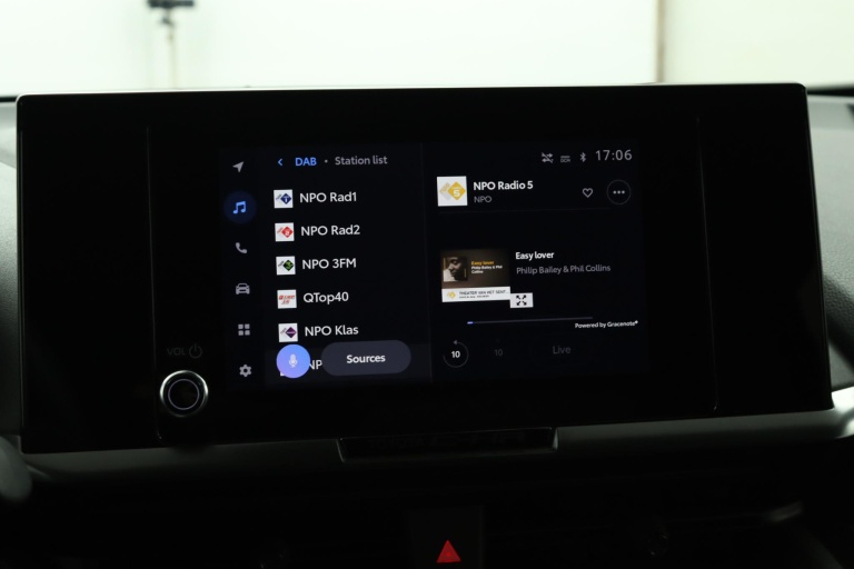 Toyota C-HR - 2.0 Plug-in Hybrid 220 Dynamic 8