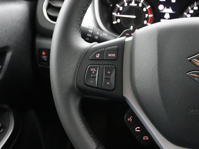 Suzuki Vitara - 1.4 Boosterjet Smart Hybrid Select Black Edition