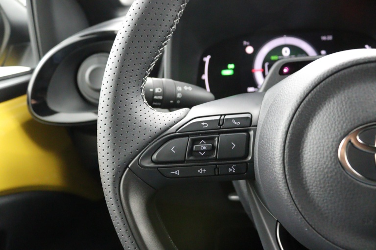 Toyota Aygo X - Hybrid 115 GR Sport 17