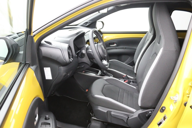 Toyota Aygo X - Hybrid 115 GR Sport 9