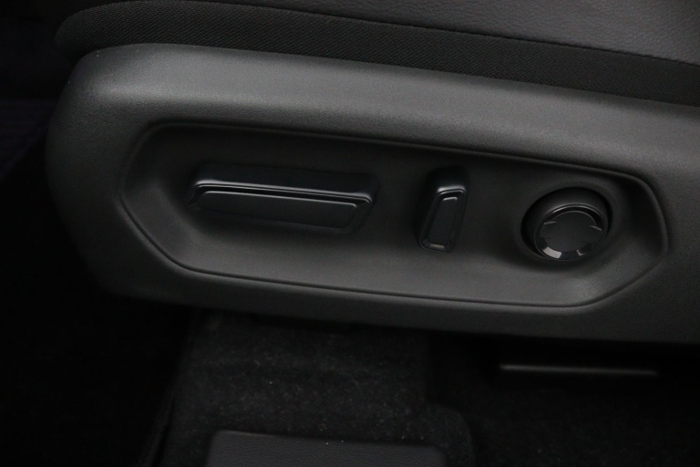 Suzuki e VITARA - Style 61 kWh 10