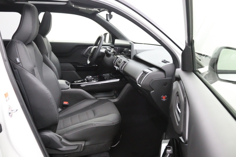 Suzuki e VITARA - Style 61 kWh 11