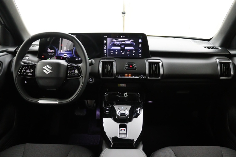 Suzuki e VITARA - Style 61 kWh 12