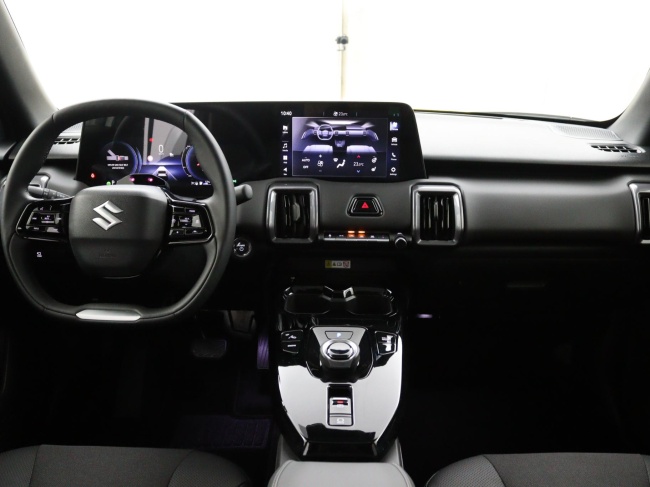 Suzuki e VITARA - Style 61 kWh