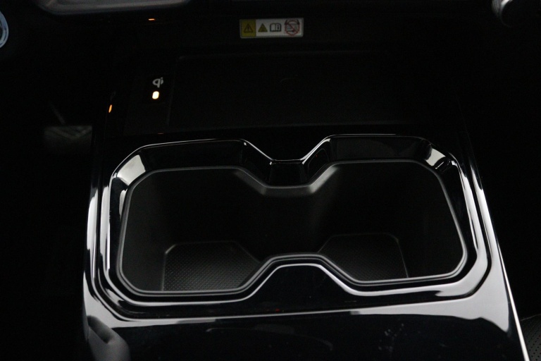 Suzuki e VITARA - Style 61 kWh 27