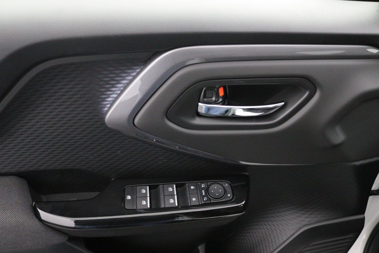 Suzuki e VITARA - Style 61 kWh 32