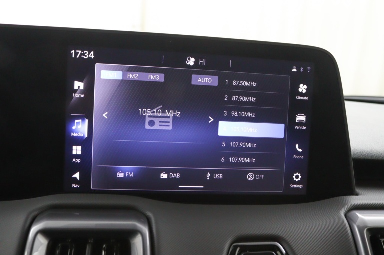 Toyota Urban Cruiser - Dynamic 61 kWh 16