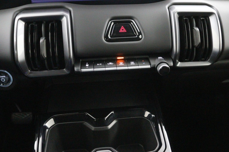 Toyota Urban Cruiser - Dynamic 61 kWh 18