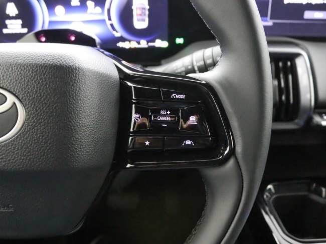 Toyota Urban Cruiser - Dynamic 61 kWh