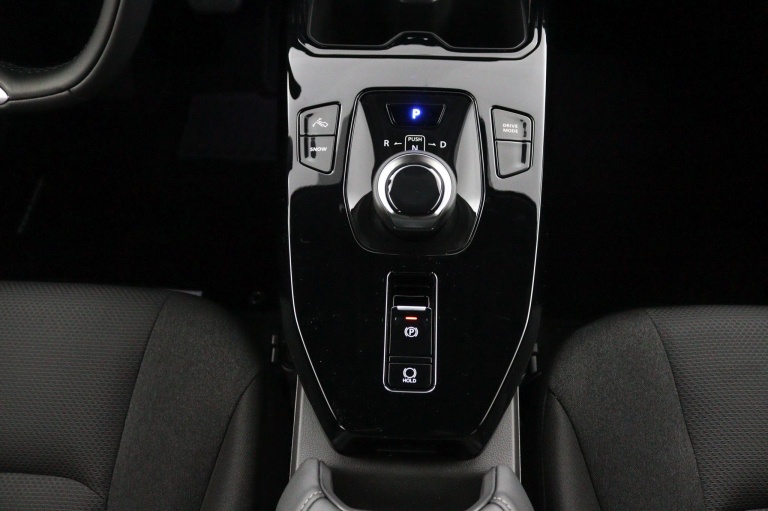 Toyota Urban Cruiser - Dynamic 61 kWh 23