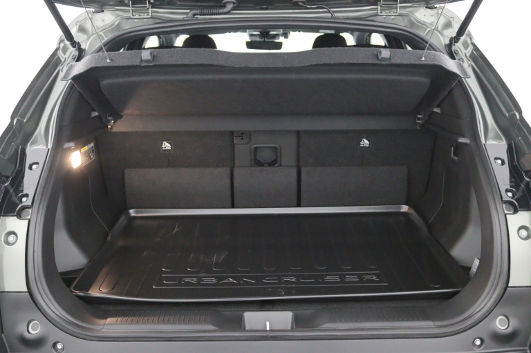 Toyota Urban Cruiser - Dynamic 61 kWh 28