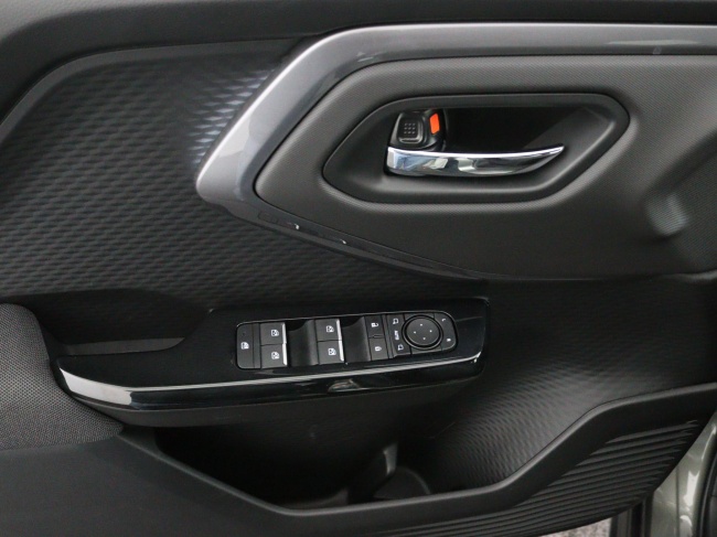 Toyota Urban Cruiser - Dynamic 61 kWh