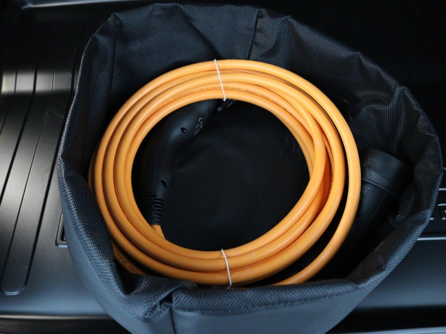 Toyota Urban Cruiser - Dynamic 61 kWh