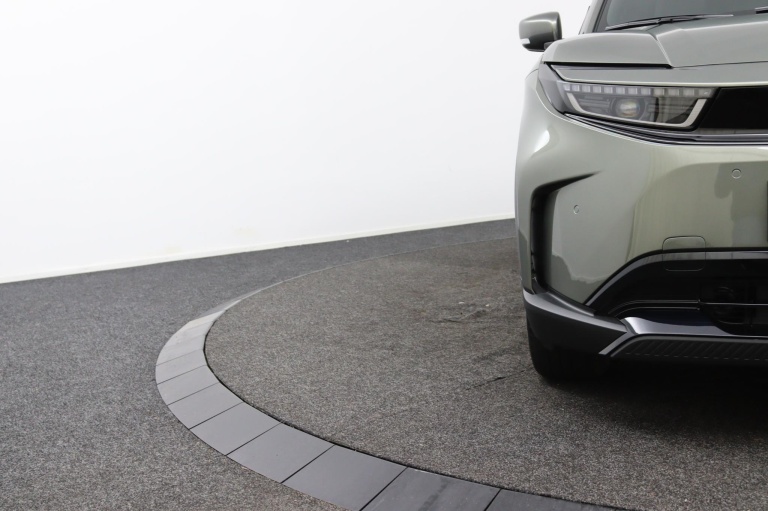 Toyota Urban Cruiser - Dynamic 61 kWh 35