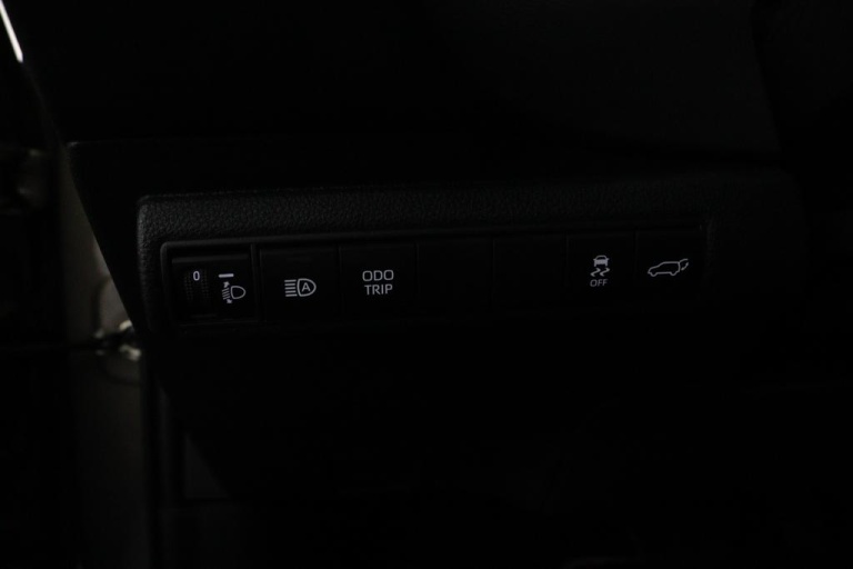 Toyota Corolla Touring Sports - Hybrid 140 Dynamic 31