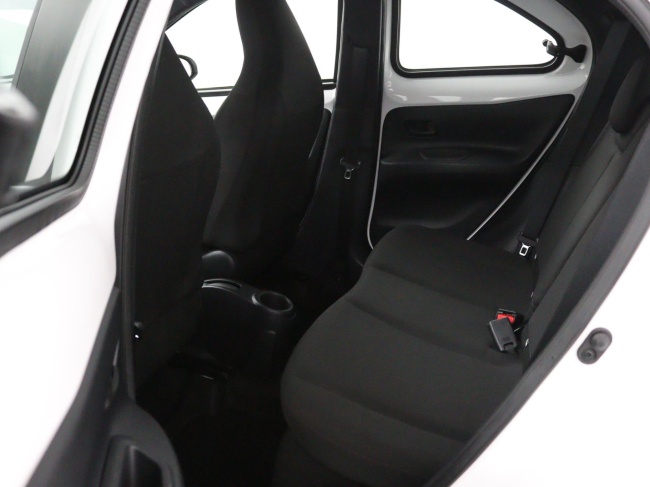 Toyota Aygo X - 1.0 VVT-i MT Play