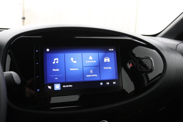 Toyota Aygo X - 1.0 VVT-i MT Play 13