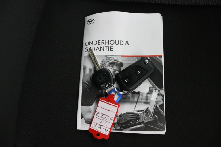 Toyota Aygo X - 1.0 VVT-i MT Play 22