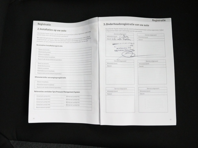 Toyota Aygo X - 1.0 VVT-i MT Play